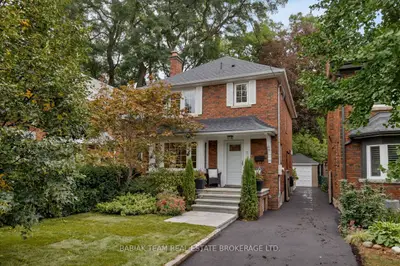 15 Bridgeview Road, Toronto, On M6s 4m9