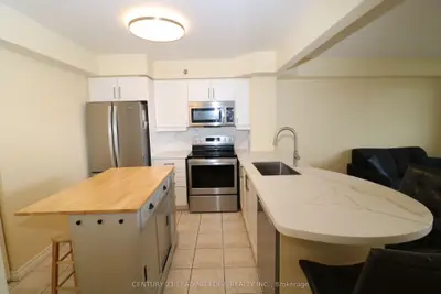 4640 Kimbermount Avenue 305, Mississauga, On L5m 5w6