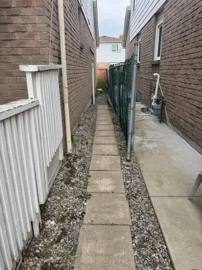 147 Morton Way Bsmt, Brampton, On L6y 2p7