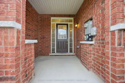 90 Sky Harbour Drive, Brampton, On L6y 0v3