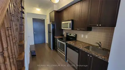 1060 Sheppard Avenue Ph08, Toronto, On M3j 0g7