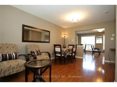 2344 PROUDFOOT Trail, Oakville, ON L6M 3Y2