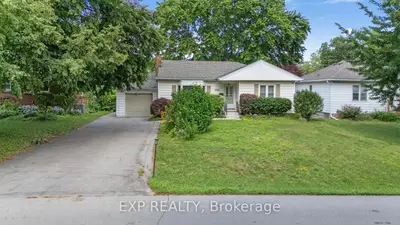 1063 Joan Drive, Burlington, On L7t 3h3