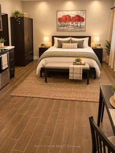 332 Salem Avenue N C, Toronto, On M6h 3c7