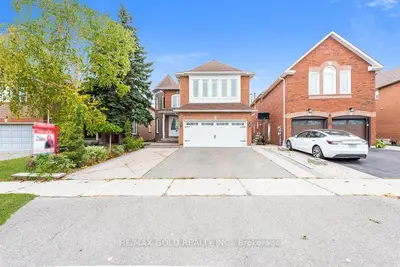 1361 Daniel Creek Road, Mississauga, On L5v 1v3