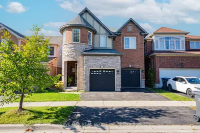 4 Donomore Drive, Brampton, On L7a 0s8