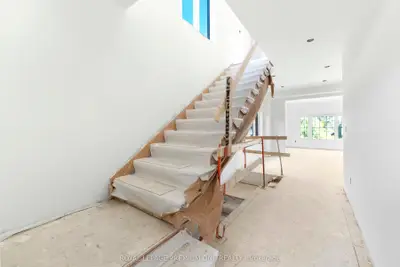 8 Jack Kenny Court, Caledon, On L7e 2m5