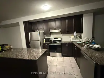 210 Keppel Circle, Brampton, On L7a 0b6