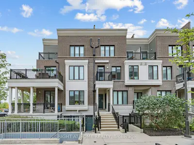 70 Eastwood Park Gardens 17, Toronto, On M8w 0b2
