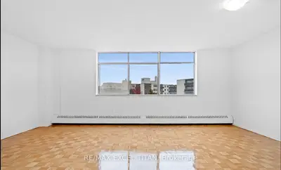 2255 Weston Road 409, Toronto, On M9n 1y5
