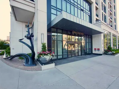 1 Old Mill Drive 223, Toronto, On M6s 0a1
