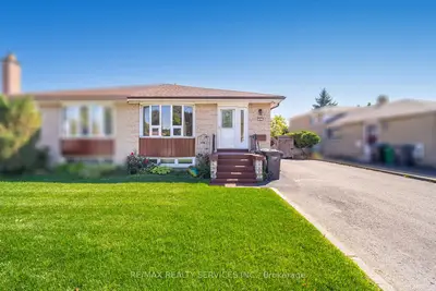 61 Avondale Boulevard, Brampton, On L6t 1h1