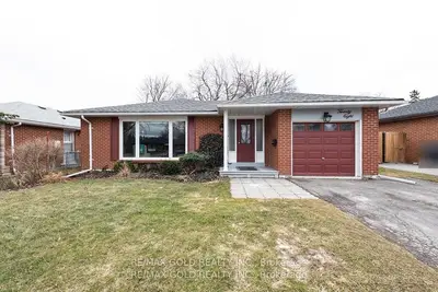 28 Devonshire Drive, Brampton, On L6t 3g3