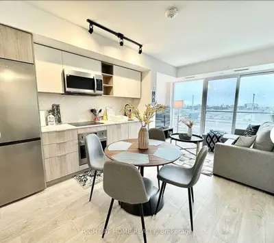 36 Zorra Street 328, Toronto, On M8z 0g5
