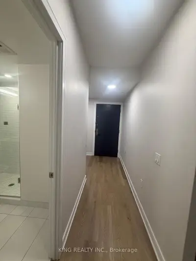 86 Dundas Street E 411, Mississauga, On L5a 0b1