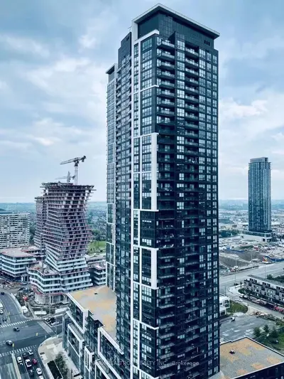 4065 Confederation Parkway 3301, Mississauga, On L5b 0l4
