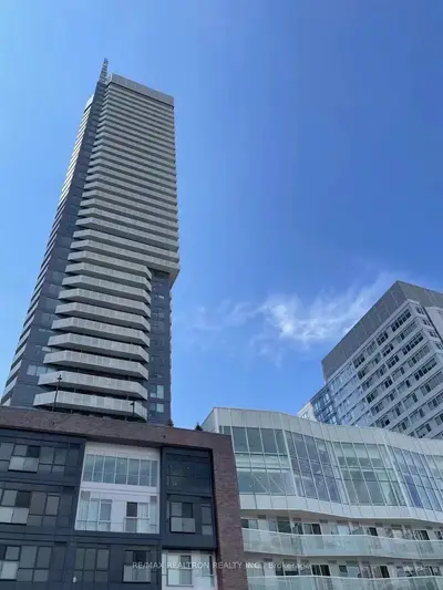 4065 Confederation Parkway 3301, Mississauga, On L5b 0l4