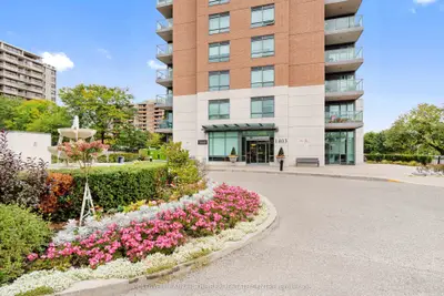 1403 Royal York Road 711, Toronto, On M9p 0a1