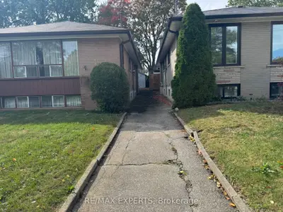 16 Bridgenorth Crescent, Toronto, On M9v 2m3