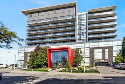 15 James Findlay Way 631, Toronto, On M3m 0b3