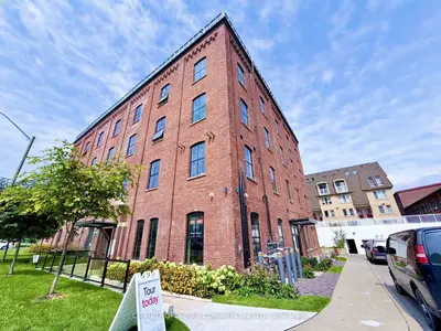 30 Powerhouse Street 302, Toronto, On M6h 0c6