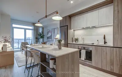 2495 Eglinton Avenue W 2406, Mississauga, On L5m 2t2