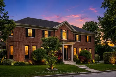 32 Jopling Avenue N, Toronto, On M9b 4e7