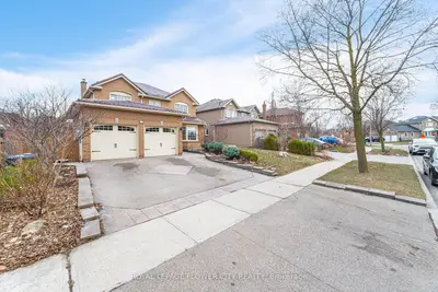 47 Burgby Avenue, Brampton, On L6x 2g7