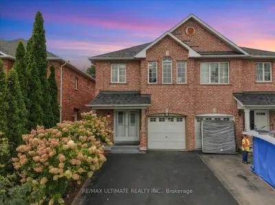 50 Sam Frustaglio Drive, Toronto, On M9n 3y6