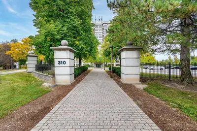 310 Mill Street S 411, Brampton, On L6y 3b1
