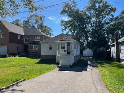 906 Beechwood Avenue, Mississauga, On L5g 4e2