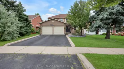 1821 Pilgrims Way, Oakville, On L6m 1x2