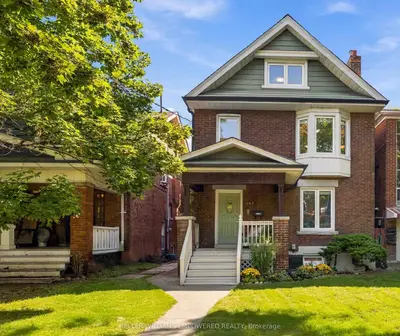 107 Gilmour Avenue, Toronto, On M6p 3b2