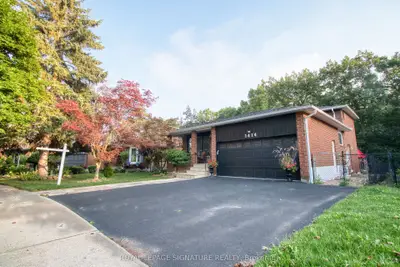 1414 Harmsworth Square, Oakville, On L6h 3e7
