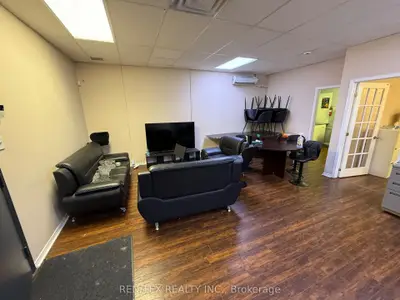 2733 Lakeshore Boulevard 214, Toronto, On M8v 1g9