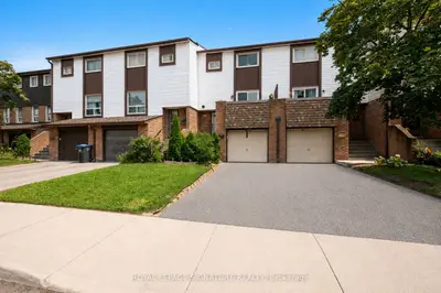 1221 Dundix Road 132, Mississauga, On L4y 3y9