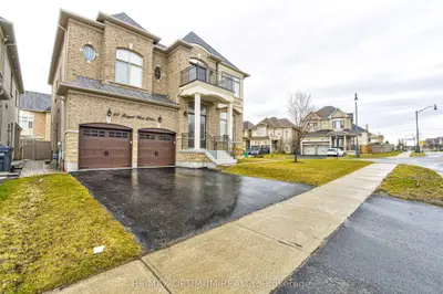 80 Royal West Drive, Brampton, On L6x 1a2