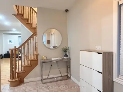 14 Viceroy Crescent, Brampton, On L7a 1v6