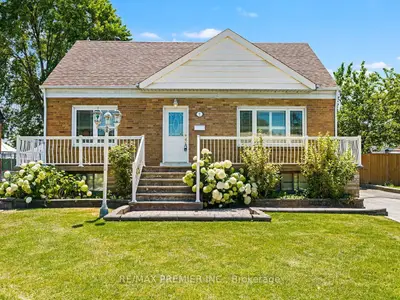 7 Mayall Avenue, Toronto, On M3l 1e3