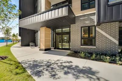3008 William Cutmore Boulevard 503, Oakville, On L6h 8a4