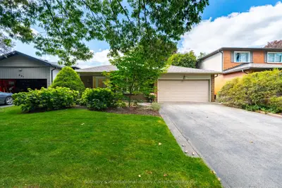 885 Fletcher Valley Crescent, Mississauga, On L5j 2x6