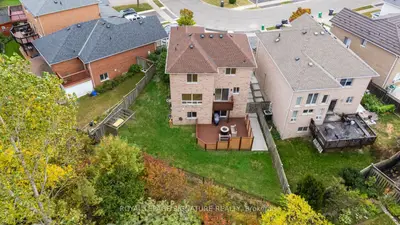 38 Charleswood Circle, Brampton, On L7a 1z2