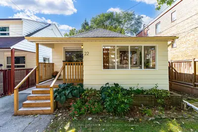 22 Long Branch Avenue, Toronto, On M8w 3h6