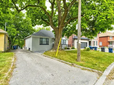 56 Lovilla Boulevard, Toronto, On M9m 1c5