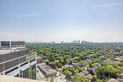 3250 Bloor Street W 200, Toronto, On M8x 2x9