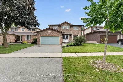 2450 Overton Drive, Burlington, On L7p 4b5