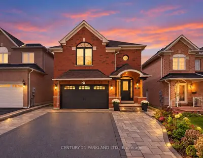 228 Rosemount Avenue, Toronto, On M9n 3x6