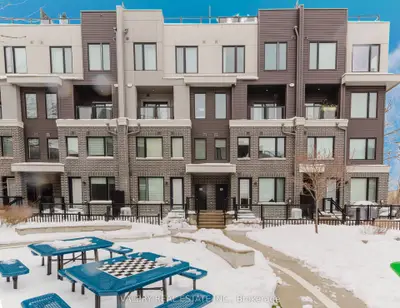 3492 Widdicombe Way 16, Mississauga, On L5l 0b8