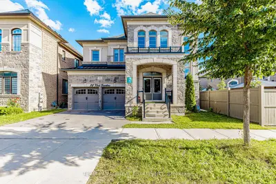 32 Viva Gardens, Oakville, On L6h 0z1