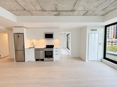 1 Vine Avenue 501, Toronto, On M6p 0c8